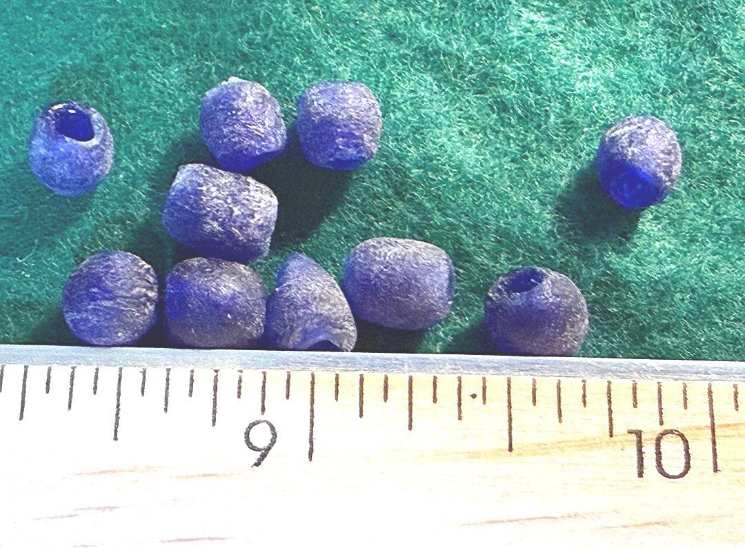 (10) Old Huron Indian Venetian Cobalt Blue Glass Trade Beads Fur Trade Era