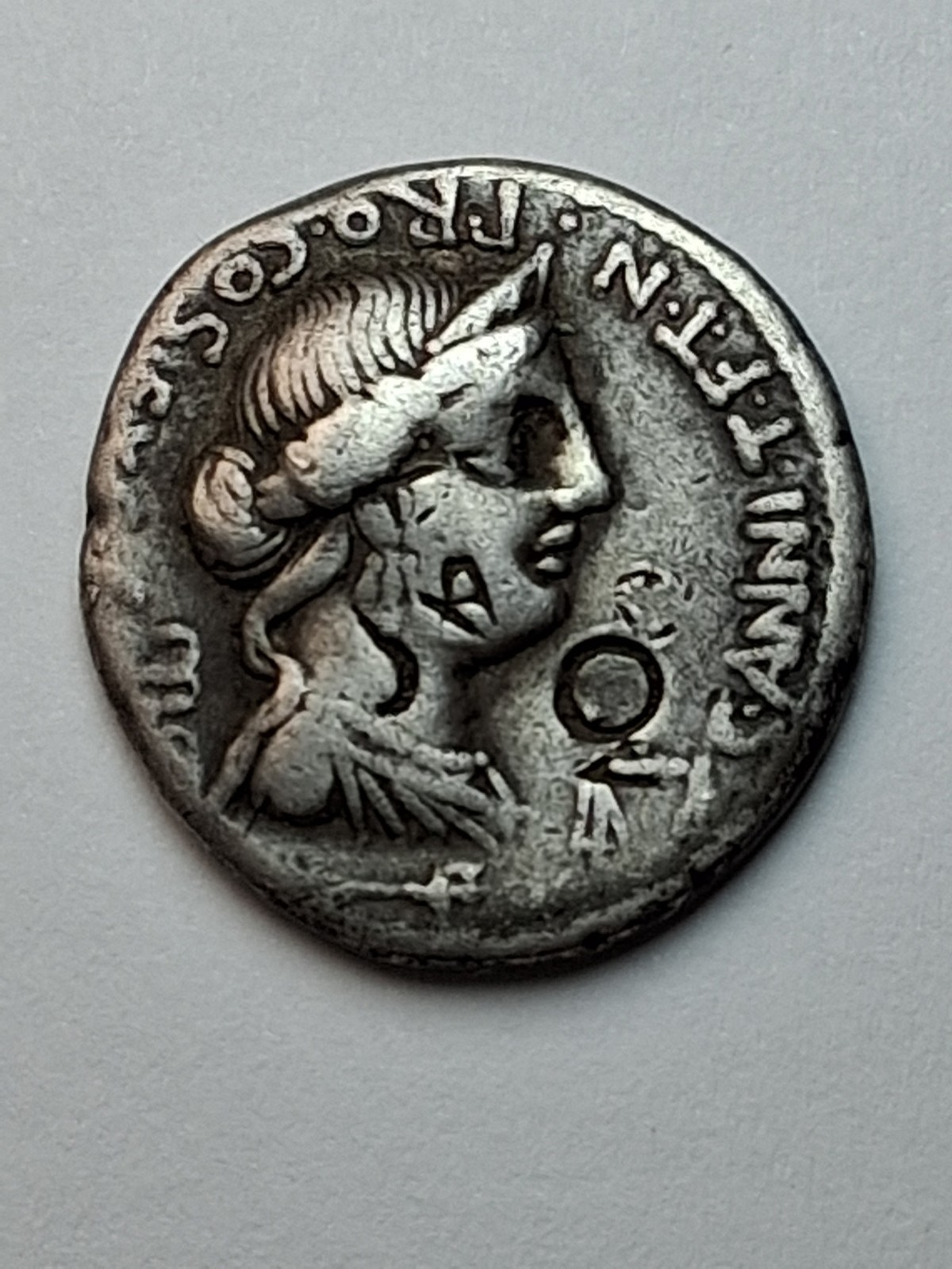 Roman Republic, C. Annius & L. Fabius Hispaniensis Denarius, 82-81 BC