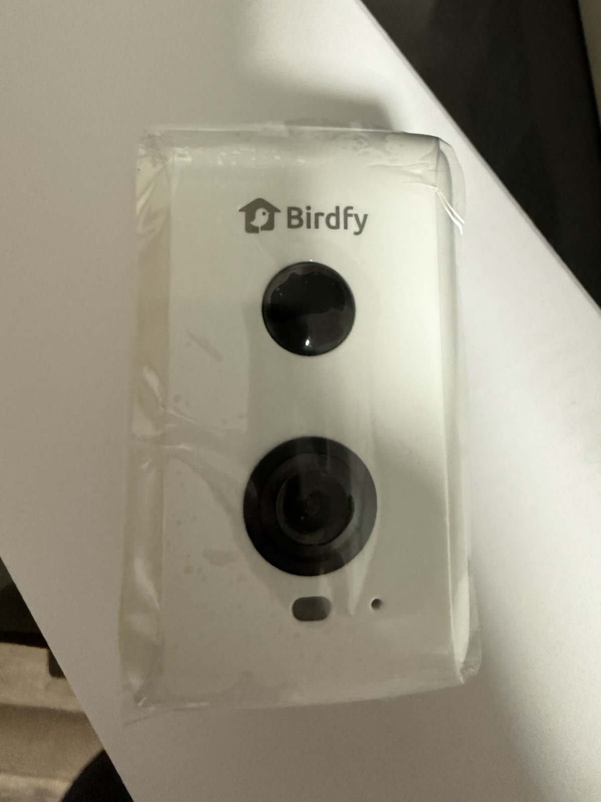 Birdfy Nest Ebony Bird House for outside Solar Powered, 1080P HD Live View