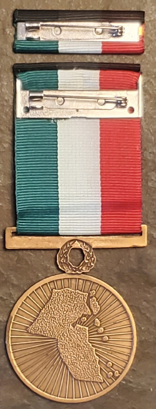 Liberation of Kuwait Medal Iraq Gulf War Desert Storm Military Army Italian Made