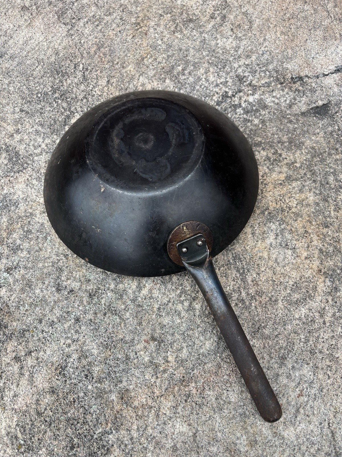 Hand Forged Carbon Steel 12” Flat Bottom Wok WEYH Gan Shan Single Handle USA