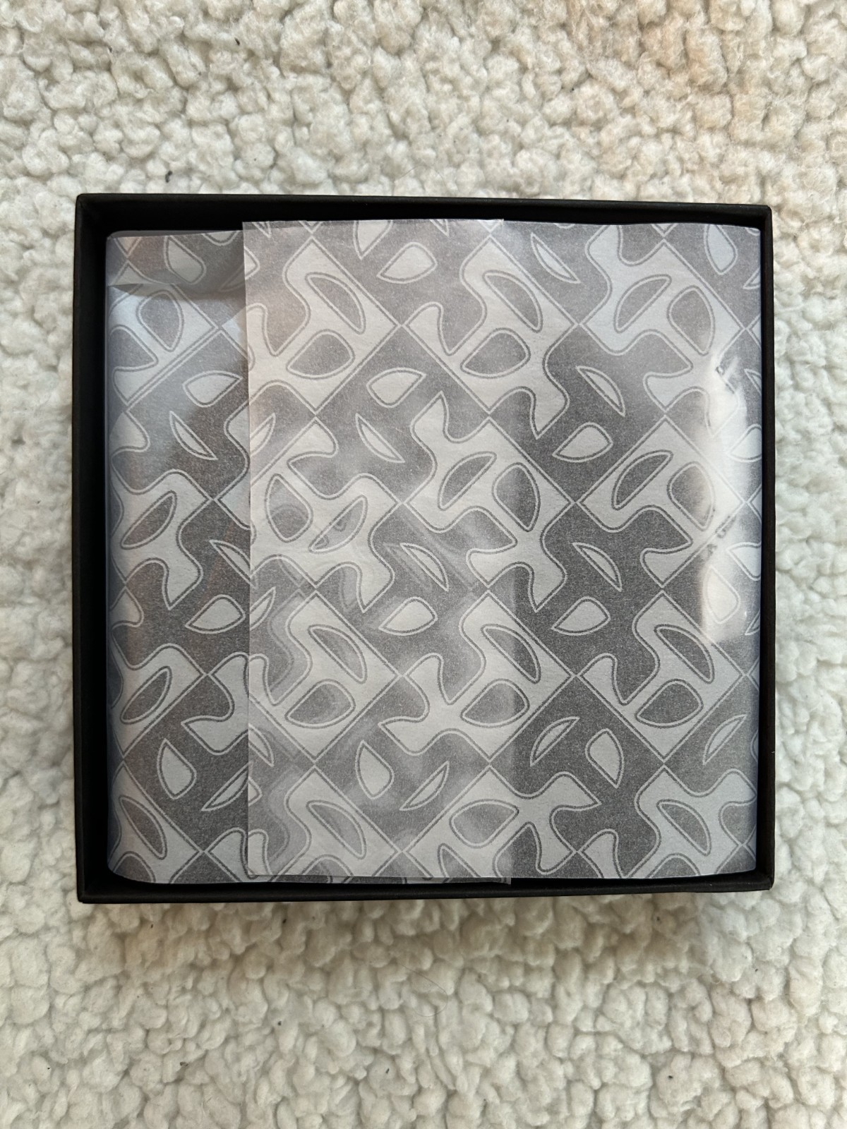 Telfar Black Zip-Around Logo Wallet NEW - Super cute and great design - Qty Disc