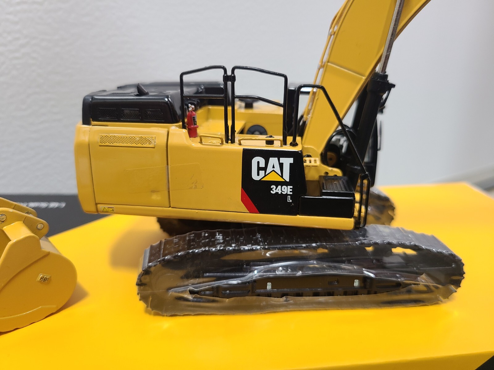 CCM 1/48 Scale Cat 349 E L Hydraulic Excavator Precision Diecast Model EXC