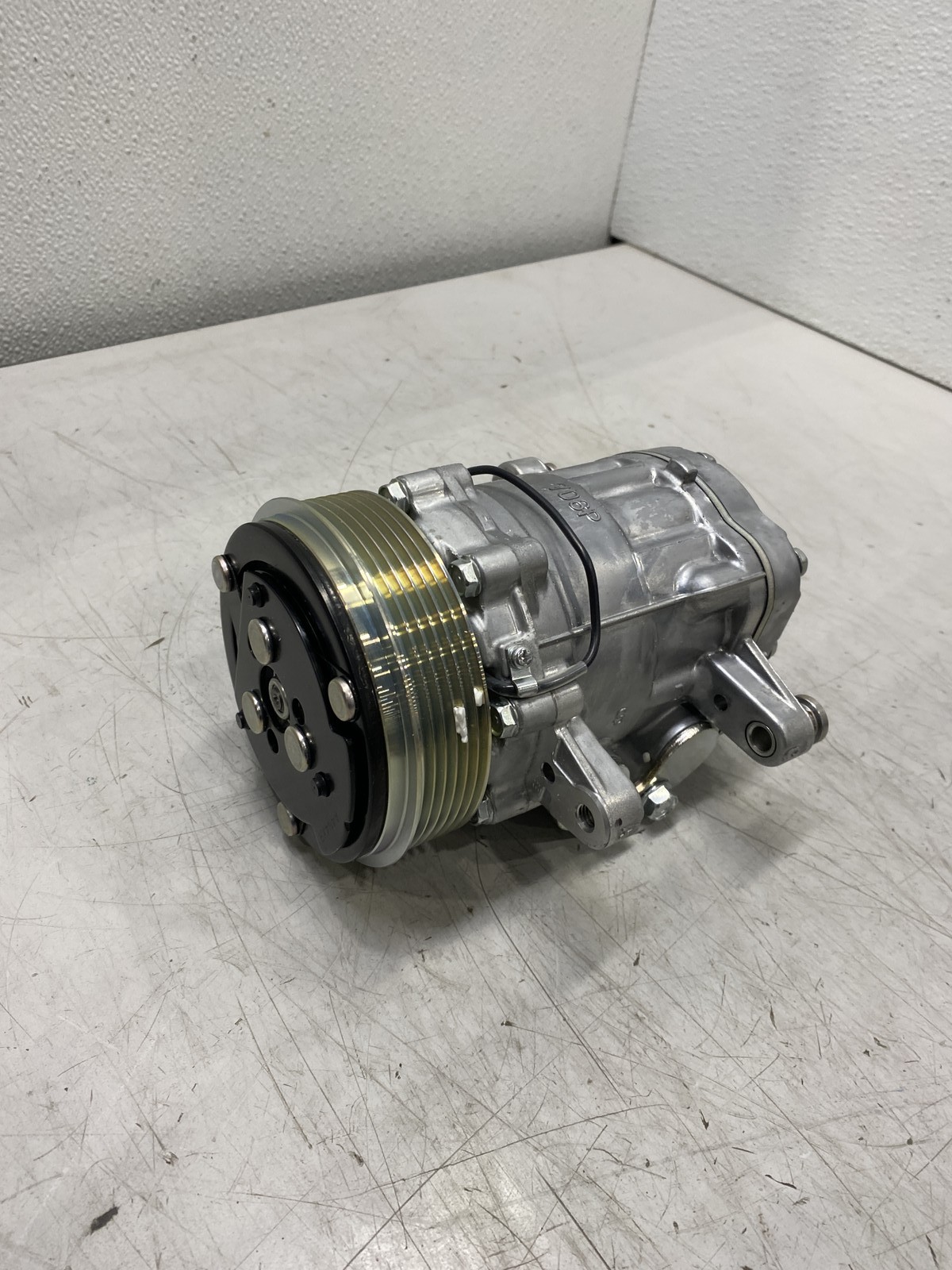 Sanden A/C Compressor-14-SD7176NC