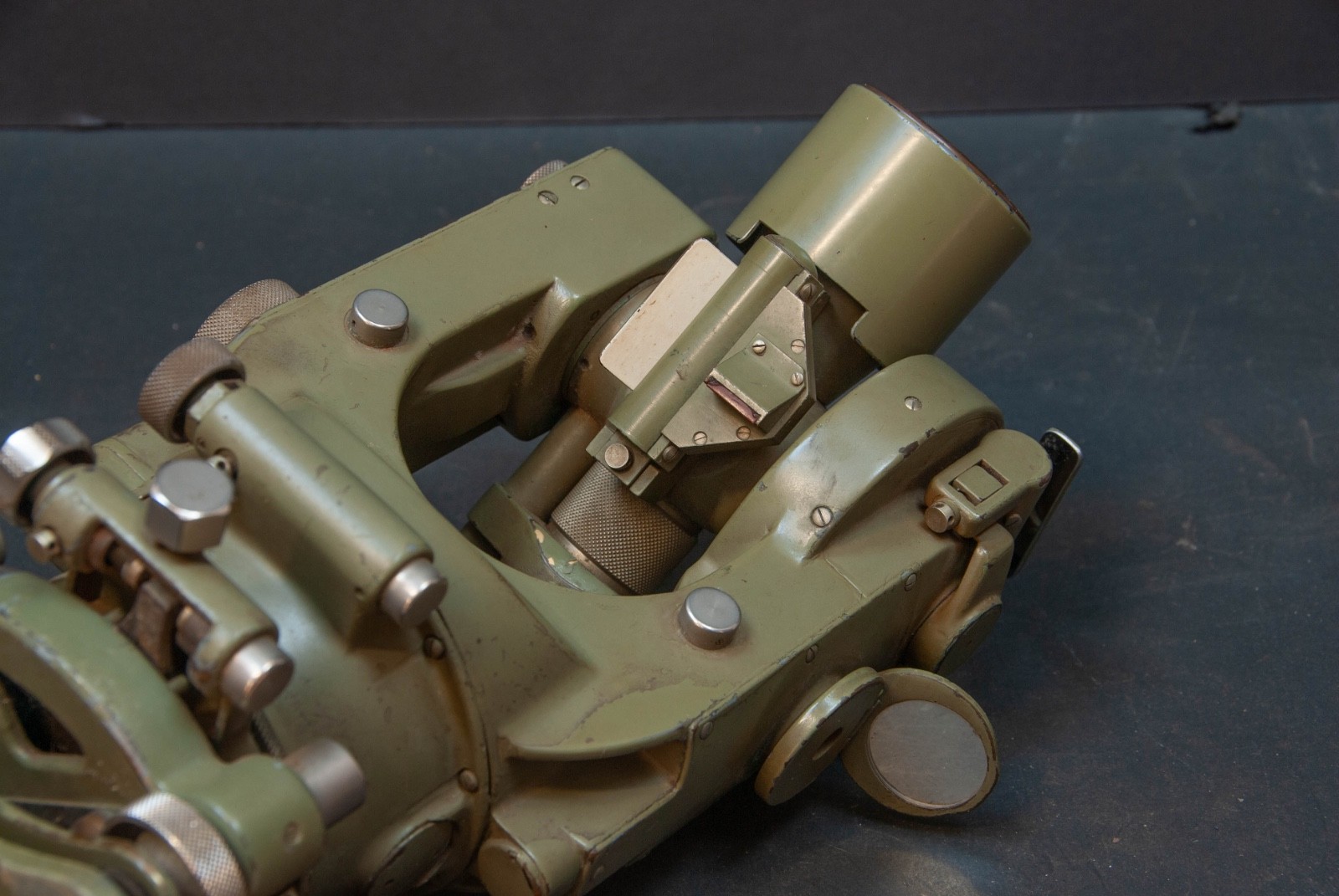 Wild Heerbrugg Theodolite & Case Switzerland No. 42243 Odd Variant. Video.