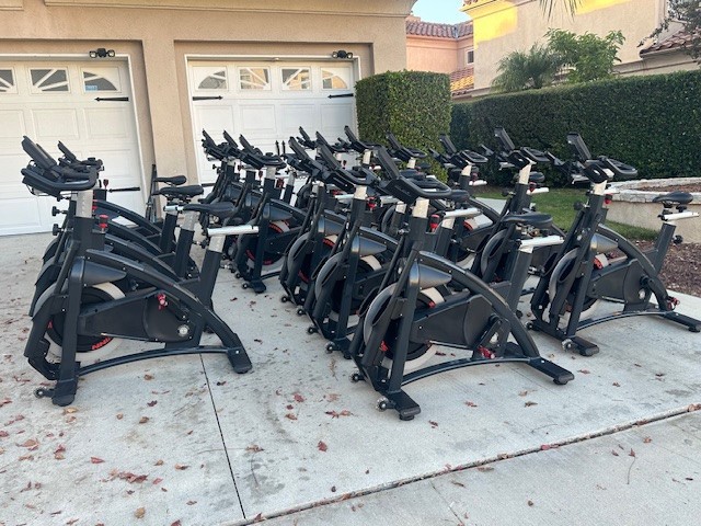 Schwinn AC POWER Exercise Bikes CARBON BLUE Indoor Cycling Gym CARDIO Yoga HIIT