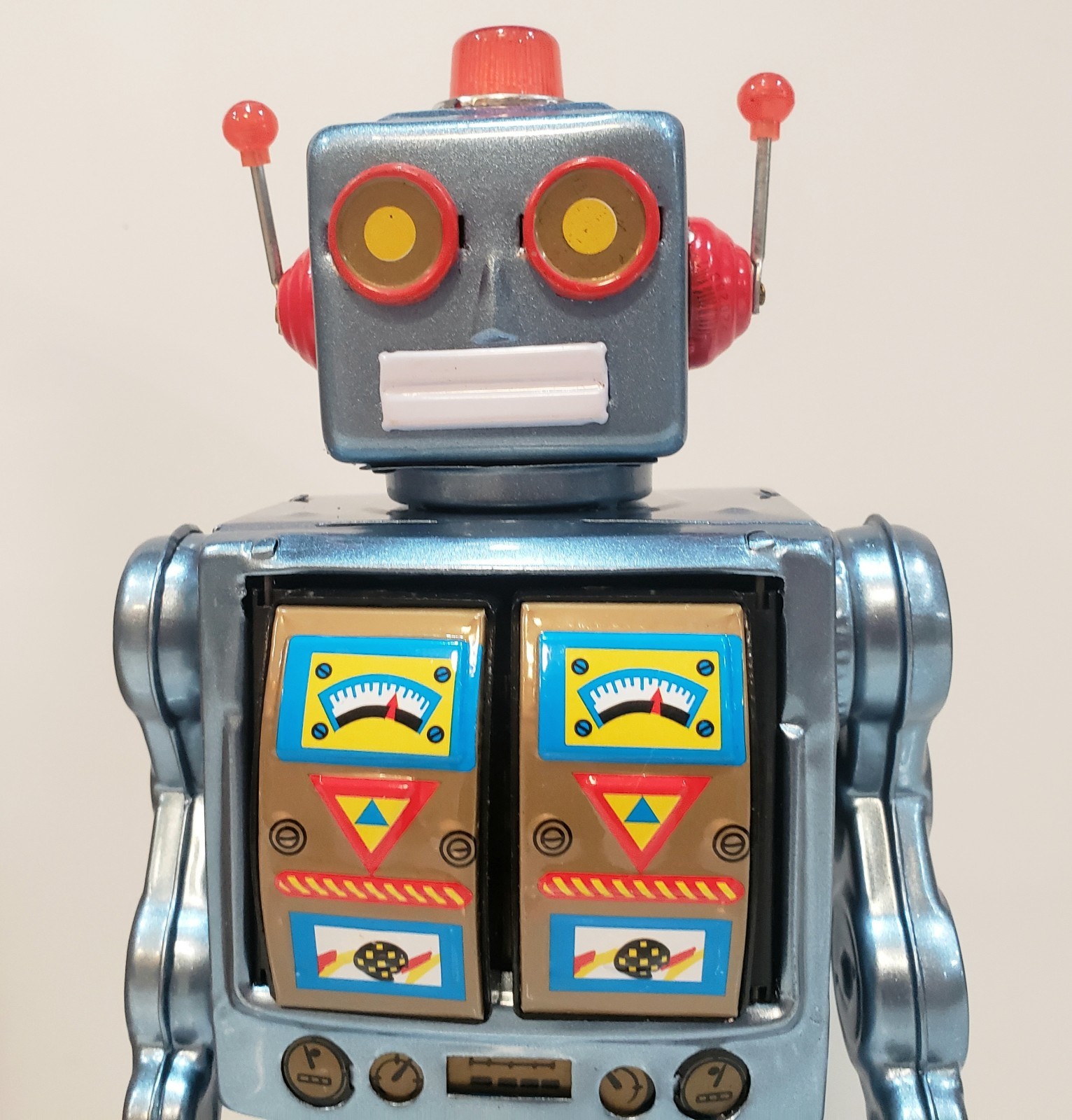 ME100 Robot Electron Robot Metallic Blue Display