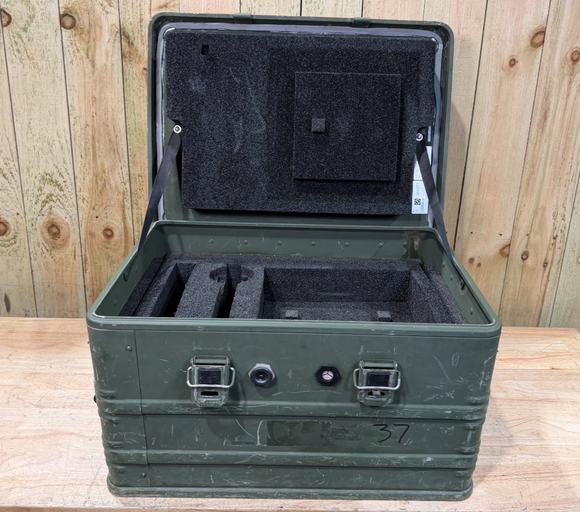 Zarges Metal K470 25.5x18.5x13.75" Military Surplus Storage Case Green