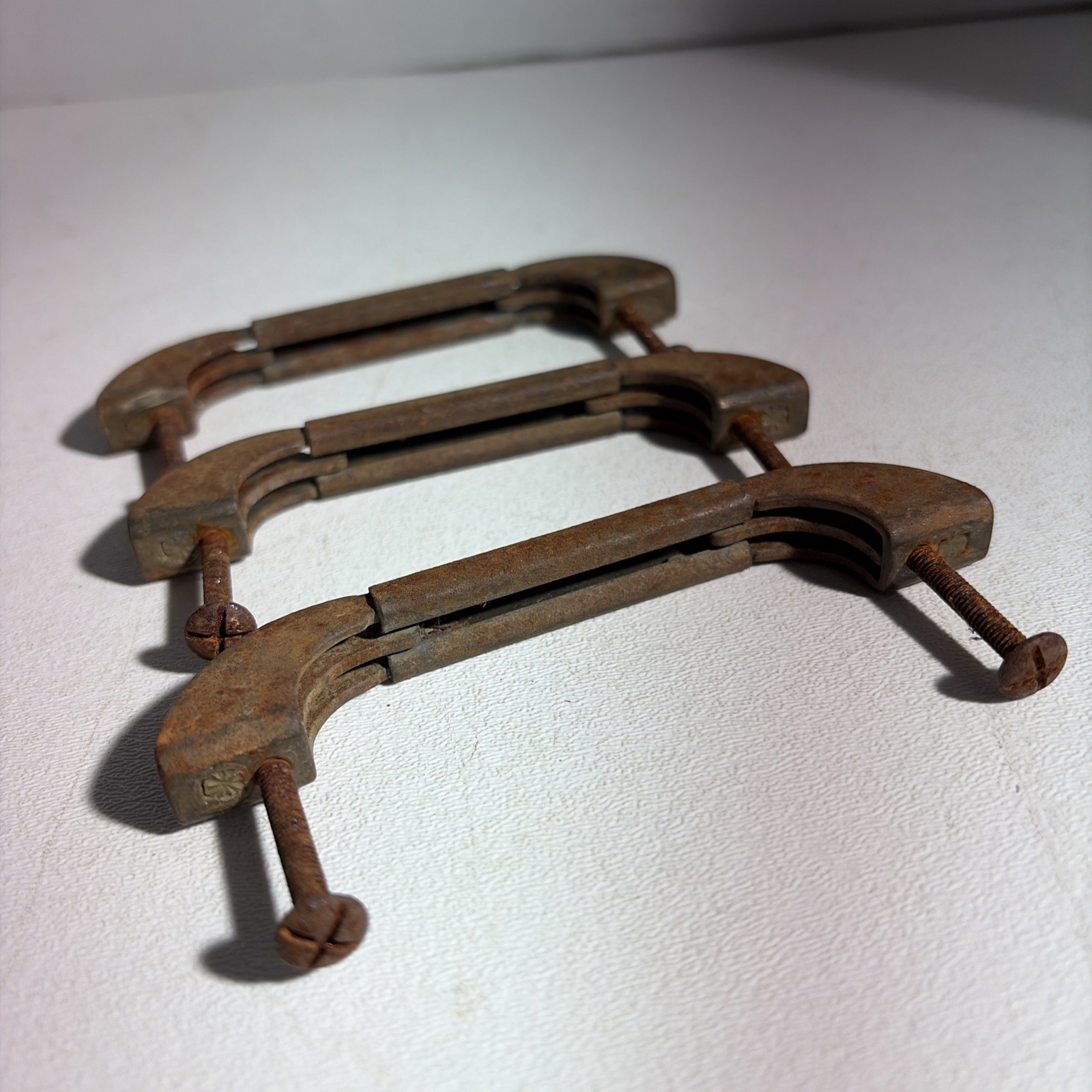 Vintage Art Deco Mid Century Modern Rustic Drawer Pulls Handles Set Of 3