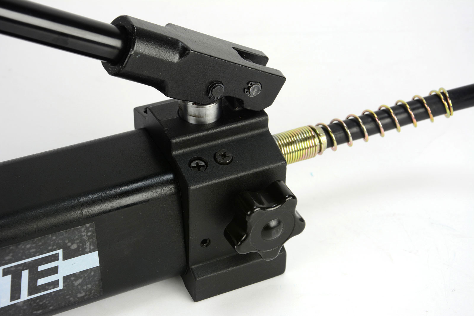 TEMCo Manual Hand Hydraulic Power Pack Pump 2 Stage 10,000 PSI 122 in3 Capacity