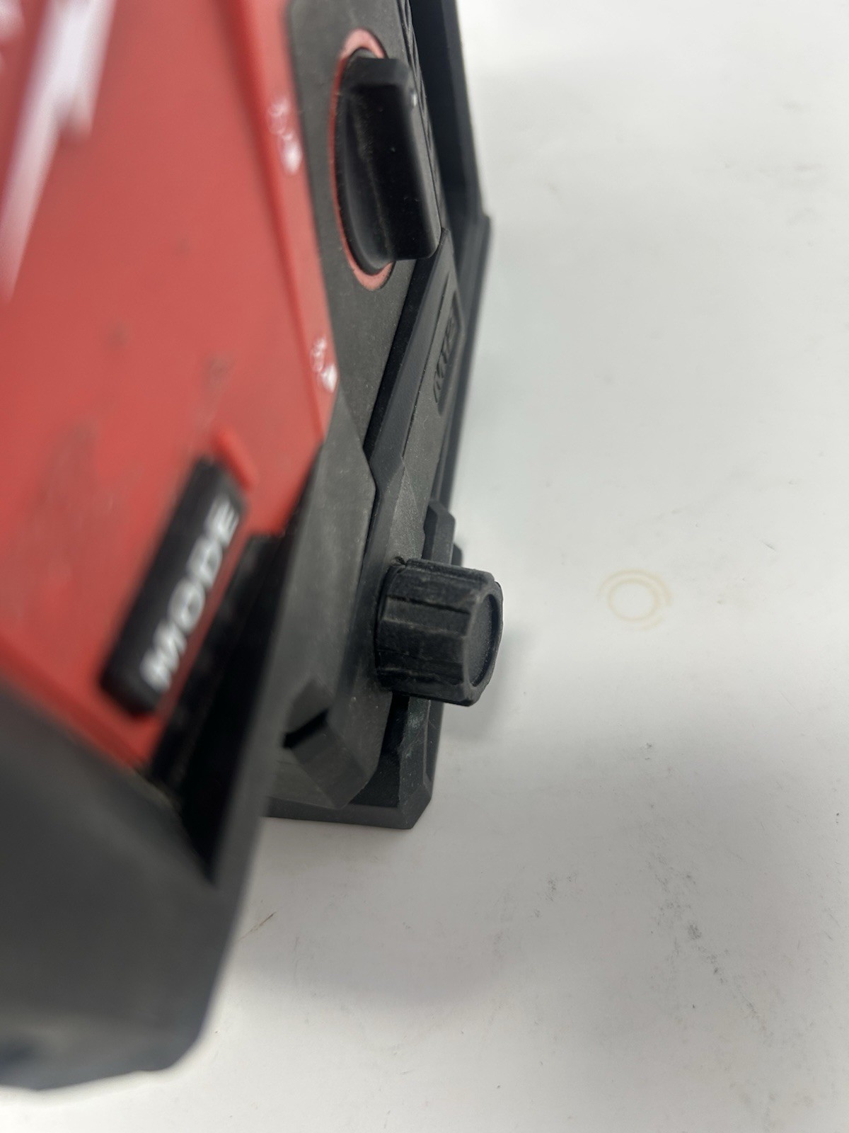 Milwaukee Model 3622-20 M12 Green Cross Line Plumb Points Laser