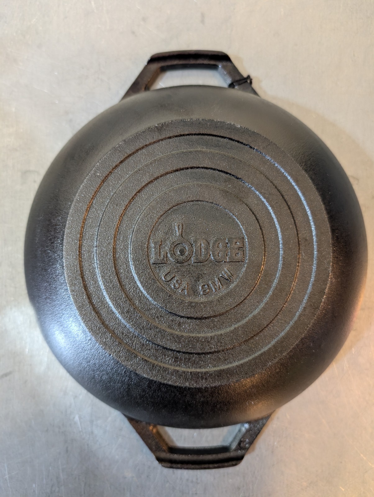 Lodge USA 9-Inch Seasoned Cast Iron Mini Wok Pan, New