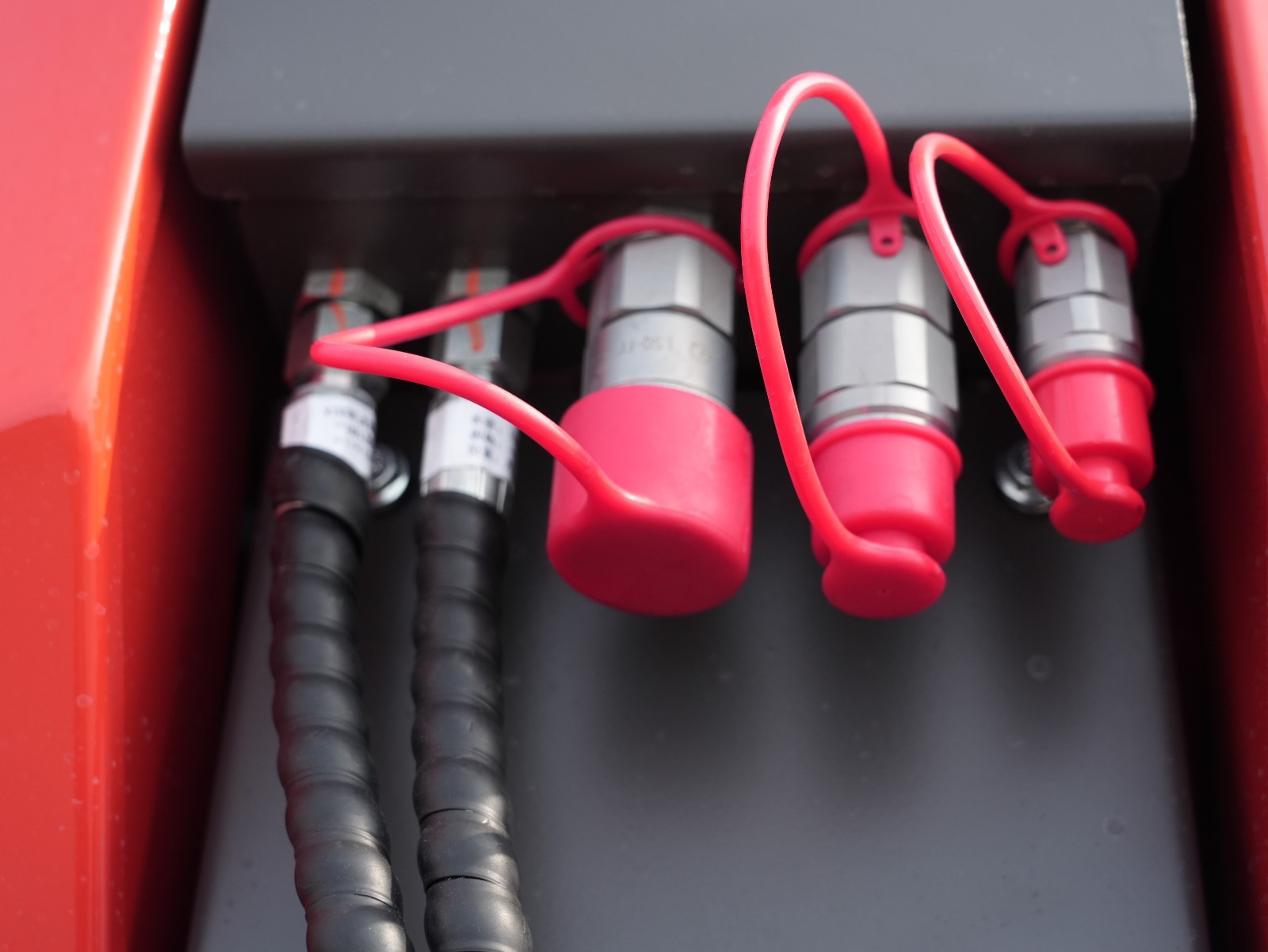 B&S 23HP Ride-On Wheeled Mini Skid Steer Loader with EPA Engine