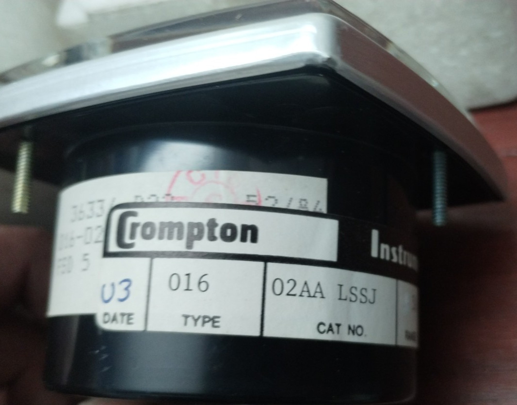 Crompton Instruments 01602AALSSJ 0-600A Ammeter 3.5" Face 2-5/8 Hole size Marine