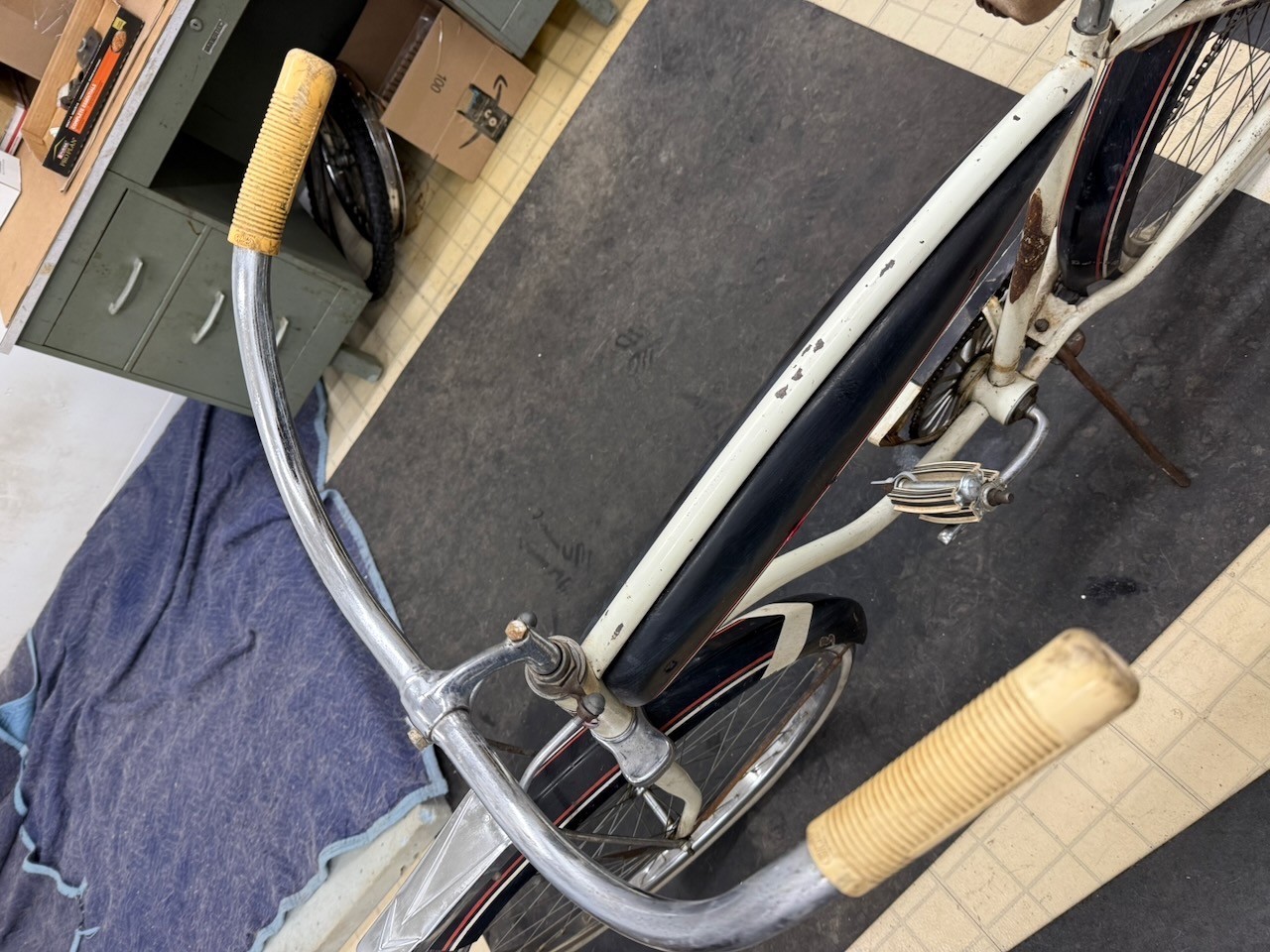 Roadmaster Vintage 1950's ? 26" Mens Straightbar Middleweight Tank Bicycle Orig