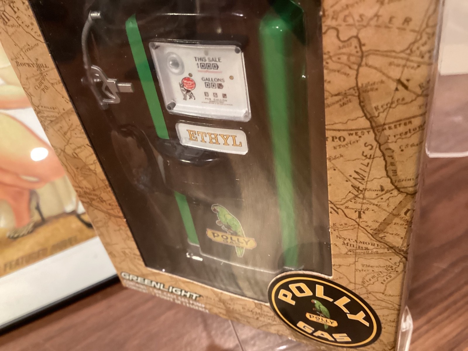 Greenlight Vintage Gas Pump 1948 Wayne 100-A Polly Gasoline