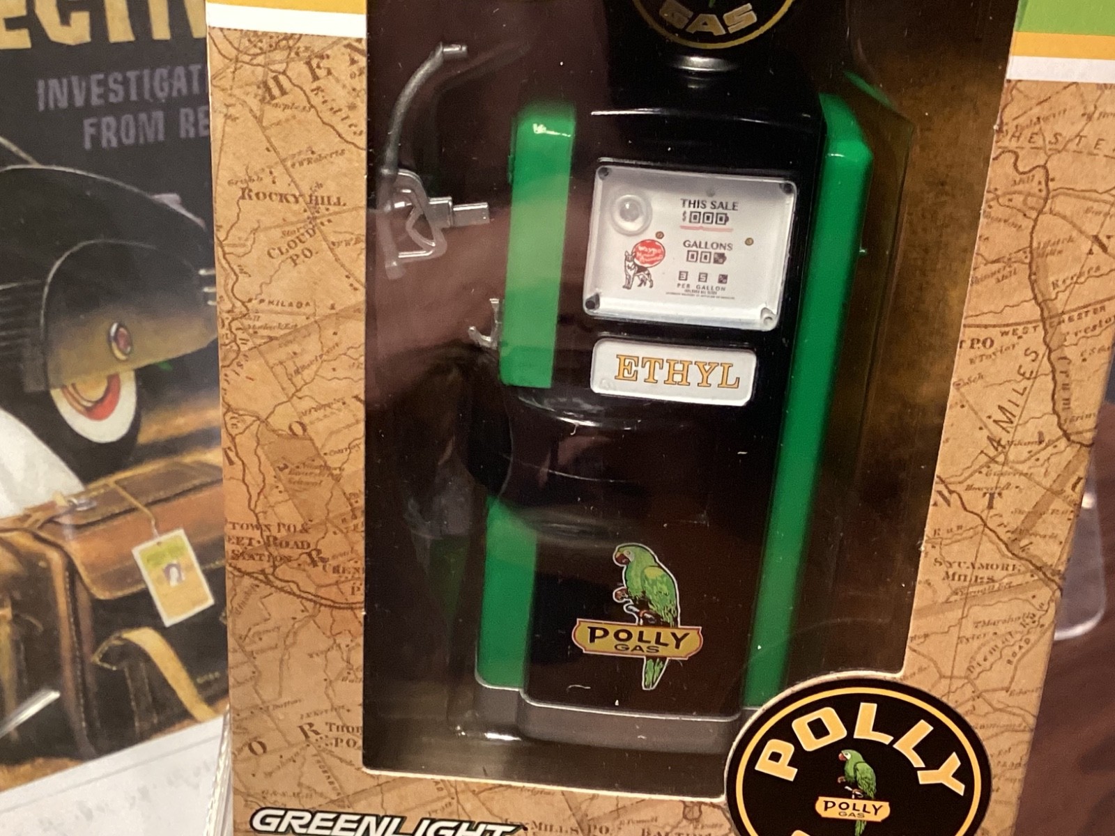 Greenlight Vintage Gas Pump 1948 Wayne 100-A Polly Gasoline