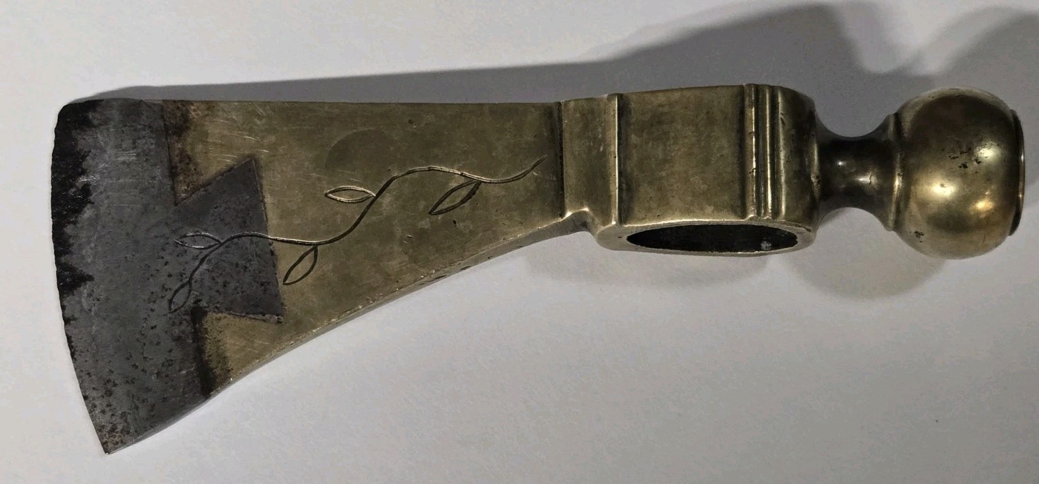 VINTAGE RARE AMERICAN INDIAN BRASS TRADE AXE STEEL INSERT SMOKING PIPE TOMAHAWK