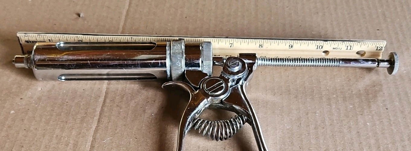 Ideal Instrument 50 cc Mega Shot Pistol Grip Livestock Syringe Pre-Owned