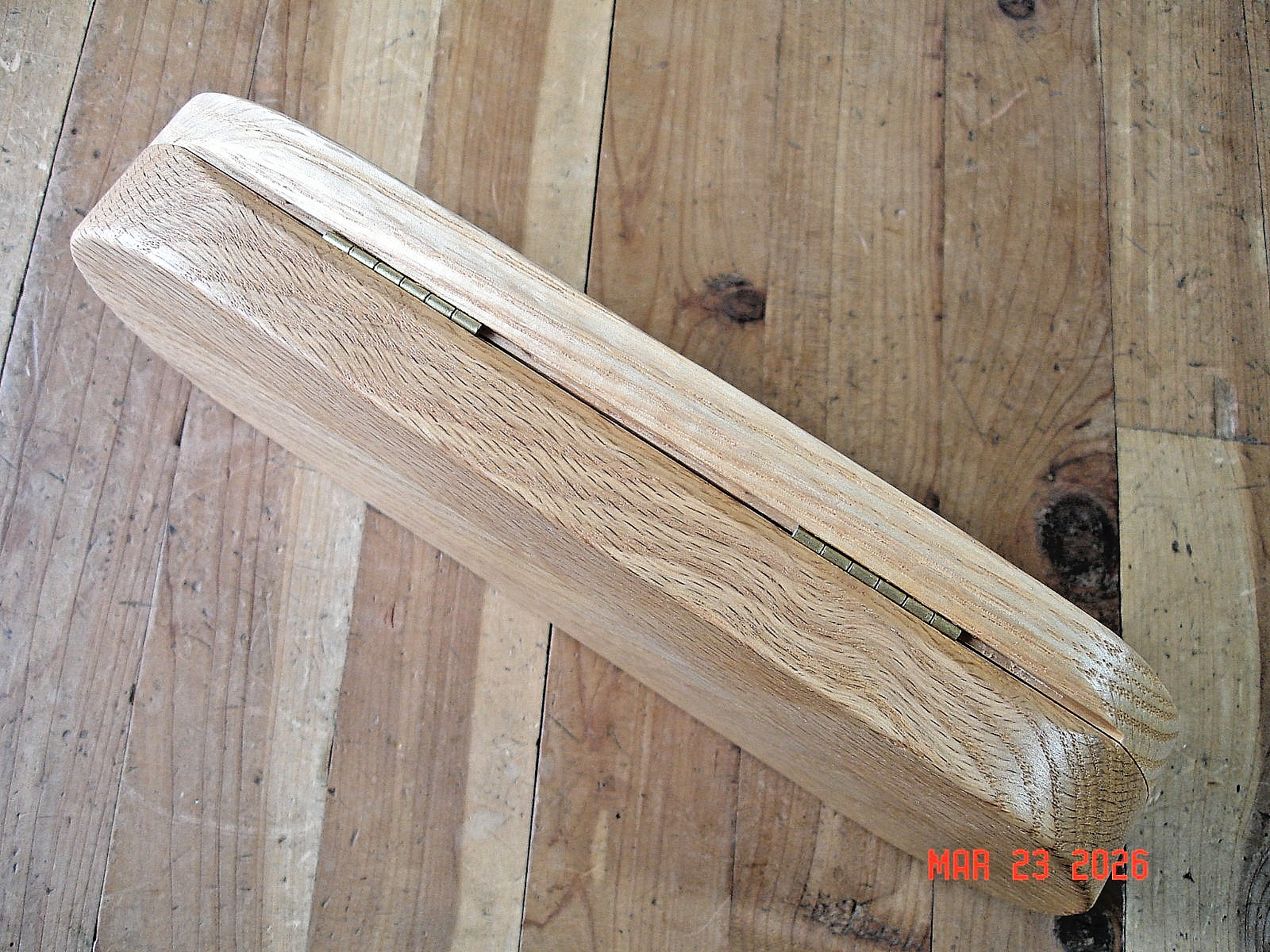 Buck Knives 196 Mini Alpha Hunter Knife with Oak Wood Display Box