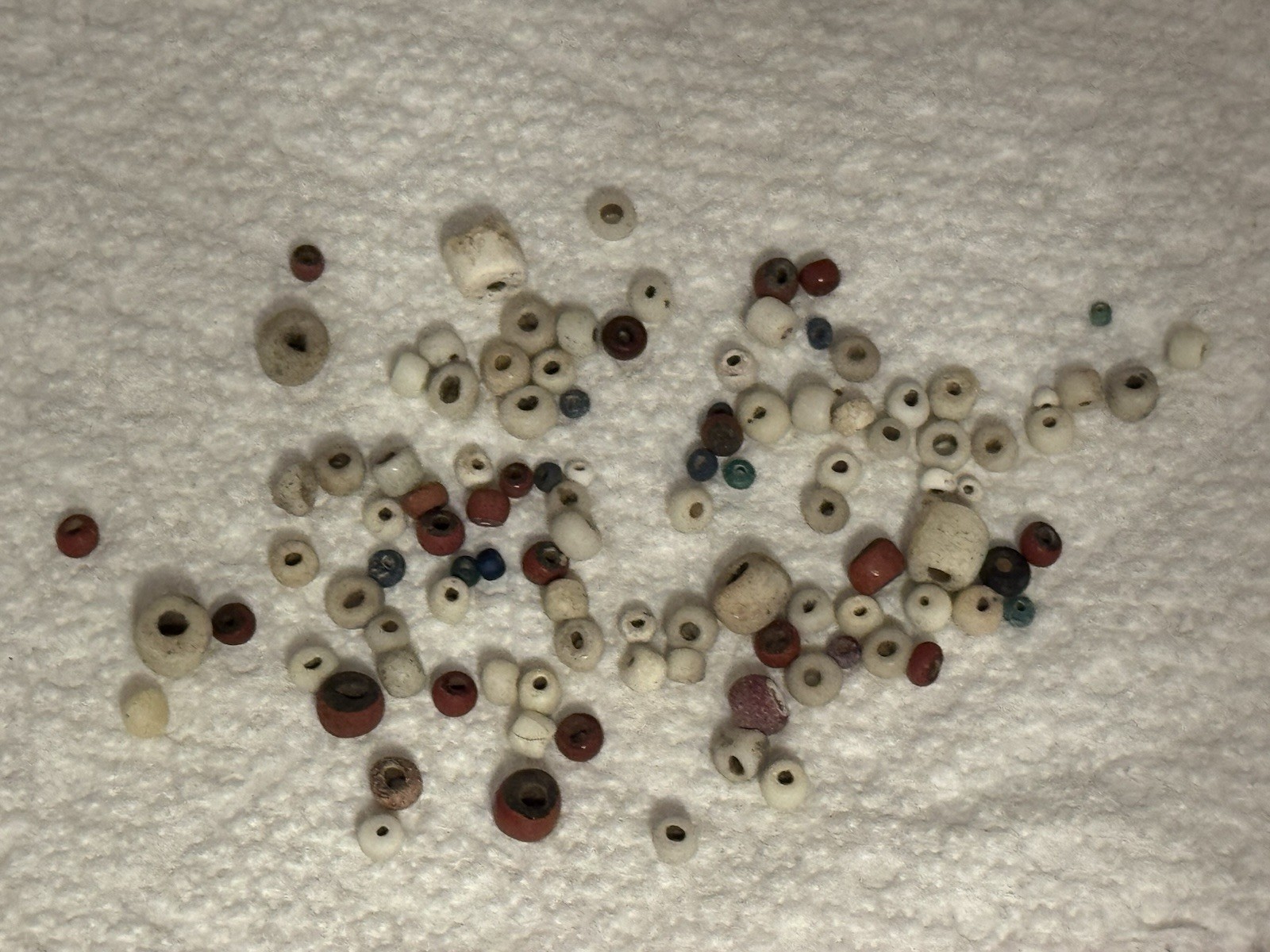 LOT OF 106 ANTIQUE CALIFORNIA TRADE BEADS FOUND BETWEEN AUBURN & PLACERVILLE