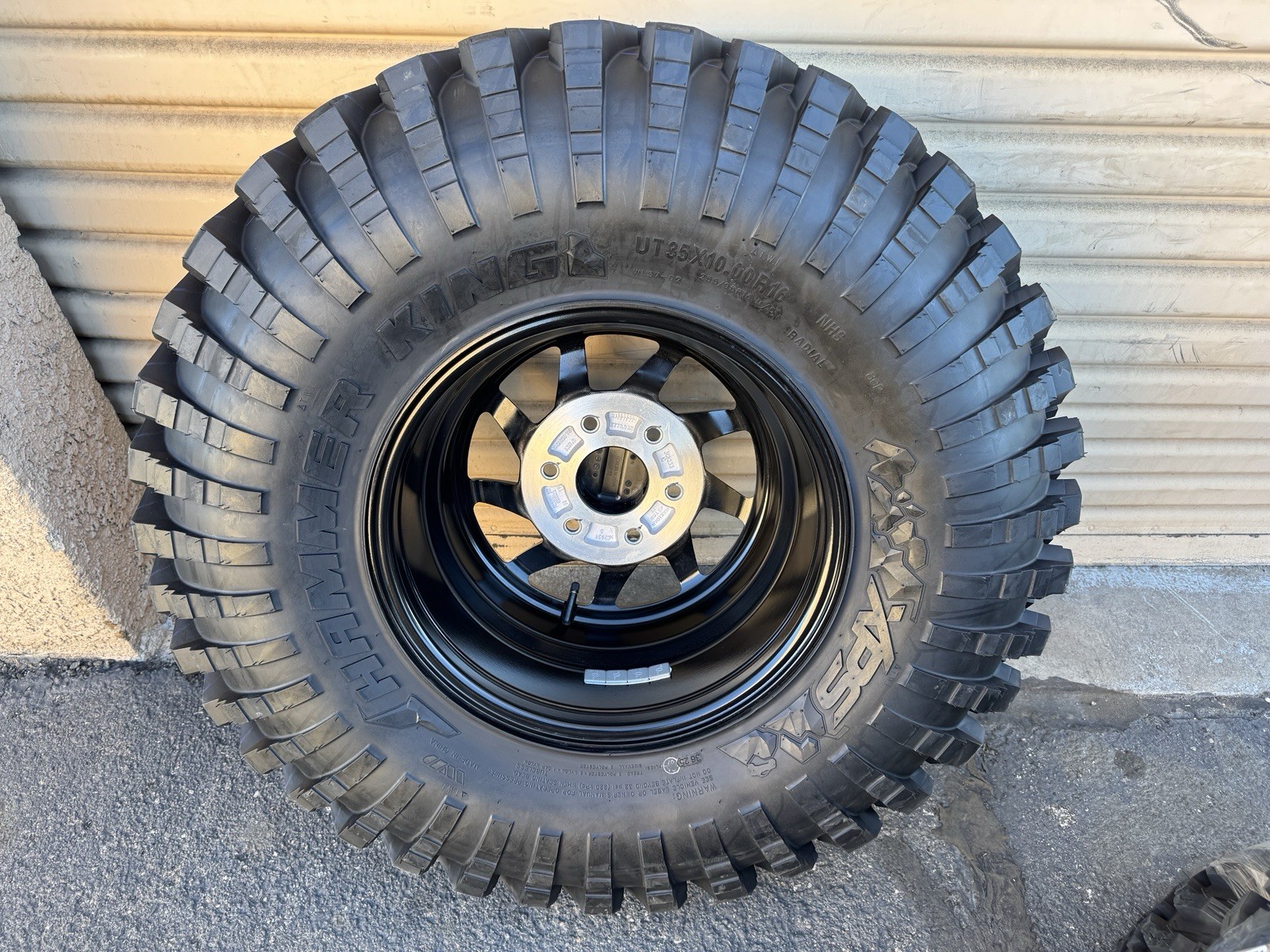 2026 CAN AM MAVERICK R XRC WHEEL TIRE 35x10x16 BEADLOCK XPS HAMMER KING (1)