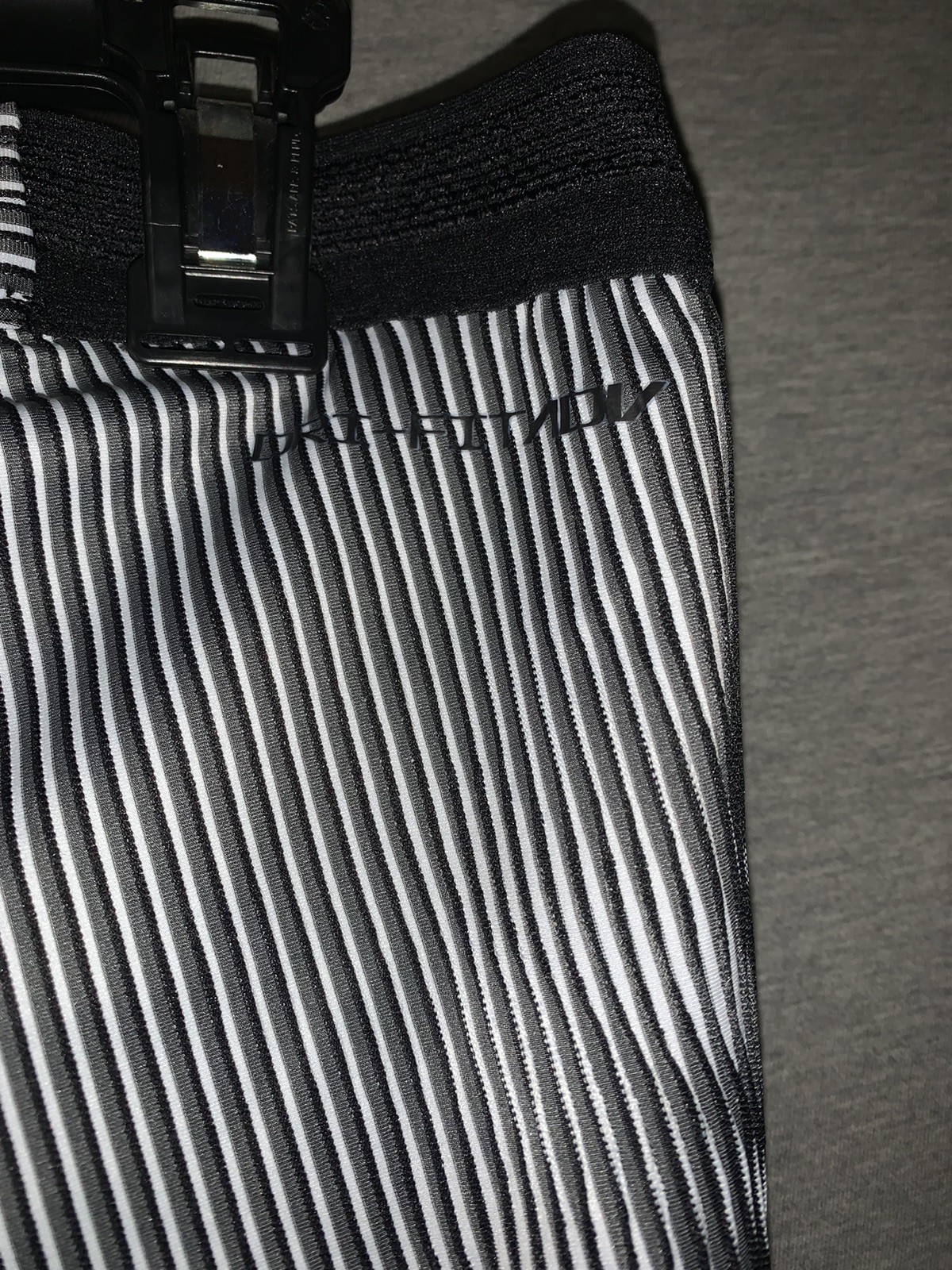 Nike Men's Aeroswift Dri-FIT ADV Tights 1/2 Length Running FN3369-013 Sz L