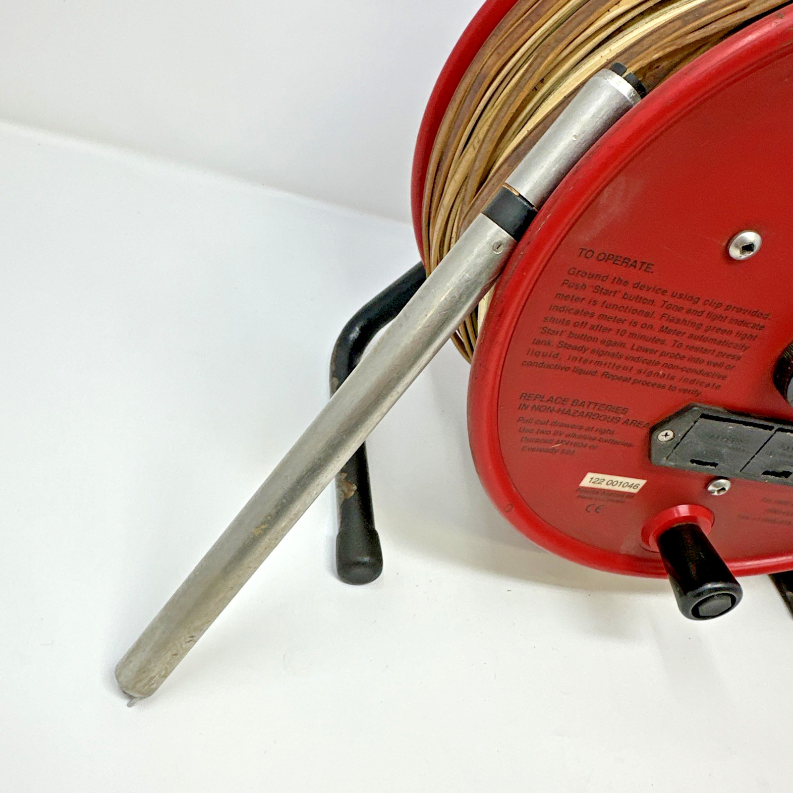 Solinst Model 122 Interface Meter – 200+ ft Tape – Beeps & Lights – Works