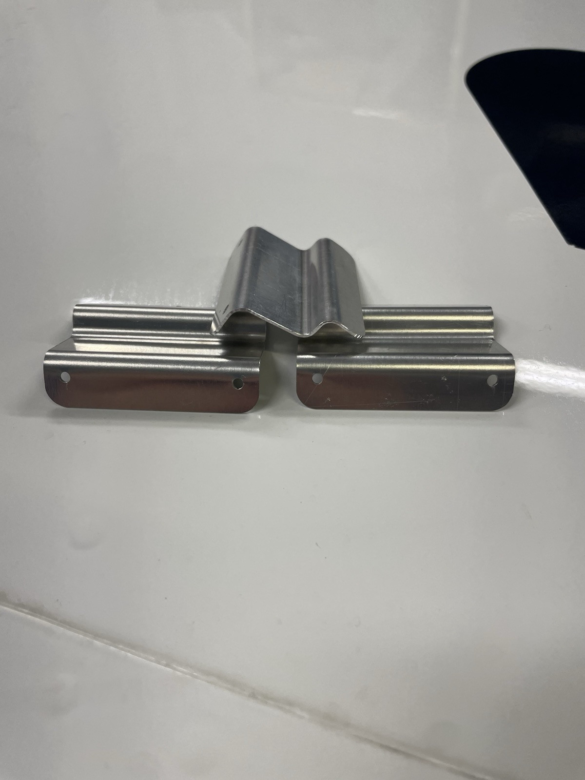 ✈️ CESSNA FLAP TRACK BRACKET , PN: 0523231-24