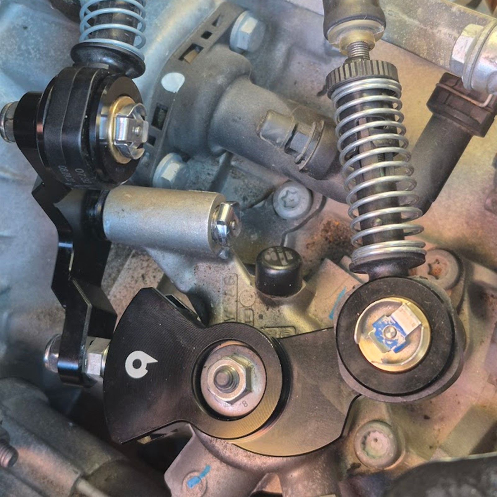 Short Shifter Arm Relay Lever Assembly For MQ250 5-speed For VW For Golf MK4 MK5