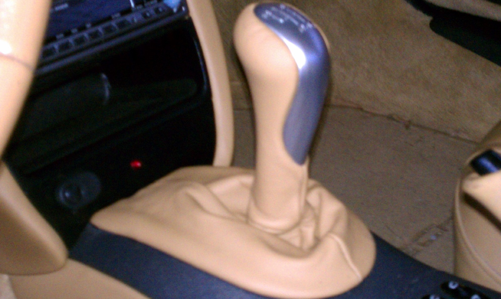 Porsche 924 944 968 928 leather shiftboot knob+Emblem