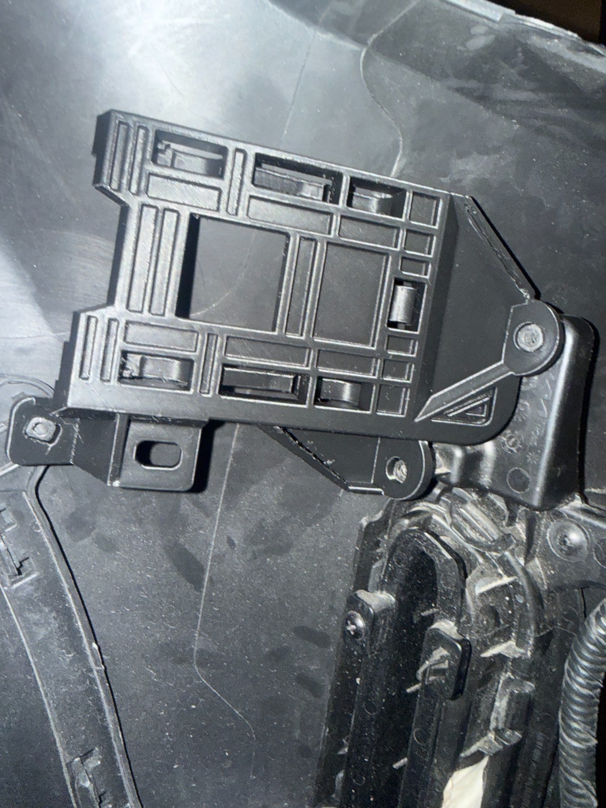 After-market 2023-2025 Kia Telluride Front-Left Blind Spot Bracket 99120-S9160