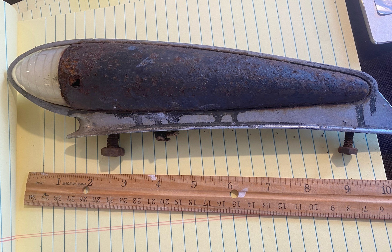 VINTAGE BUICK COUPE FENDER PARKING LIGHT? BUICK/ CHEVROLET LOOK! SOLD AS IS