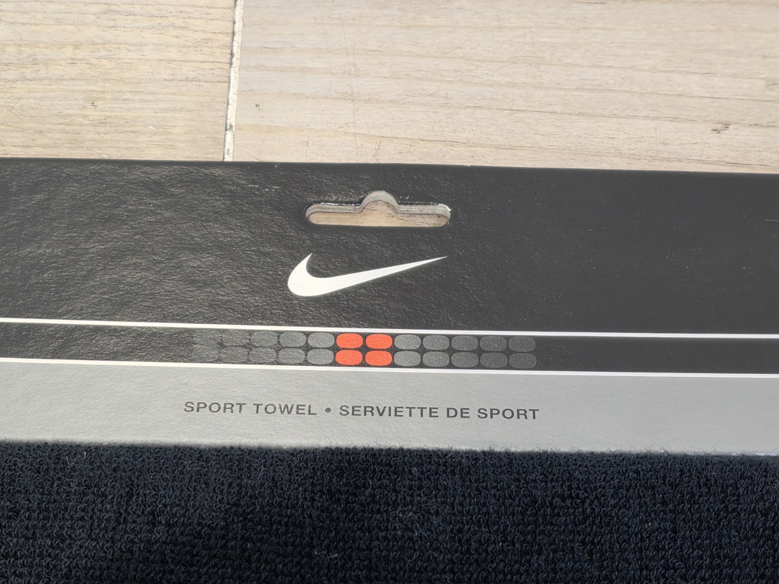 NEW 2006 Nike Sport Towel Black/Red/White AC0648 133