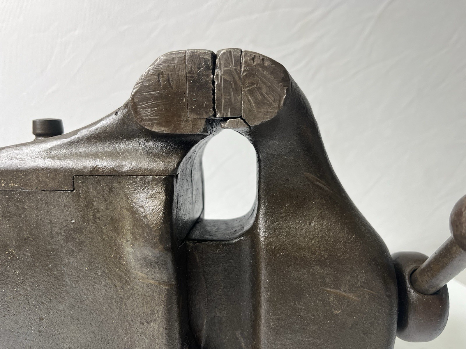 Reed 403 1/2 R Vintage Vise Swivel Base and Swivel Jaw User/Collectible With Pin