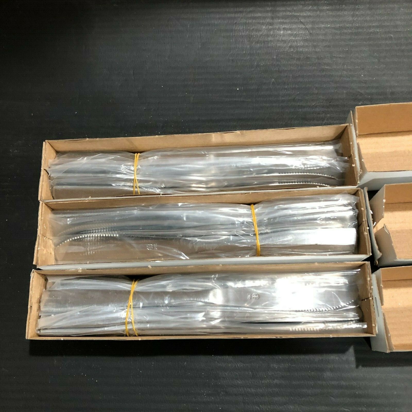 (12 x 3) World TABLEWARE STAINLESS STEEL KNIFE 8-1/2"-(12 PCS EACH) OLIVE GARDEN