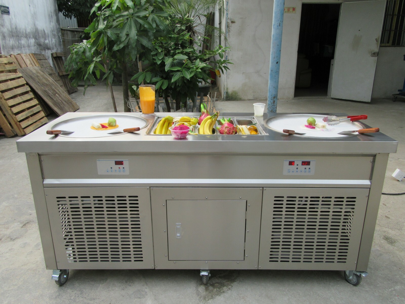 Kolice Commercial Rolled Ice Cream Machine-ETL,22" Double Pans,10 Coolated Tanks