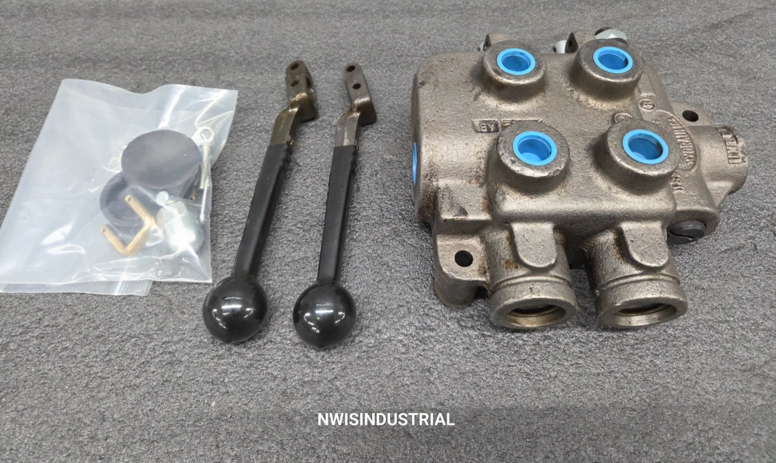 Gresen Hydraulics 2702 Hydraulic 2 spool control valve block