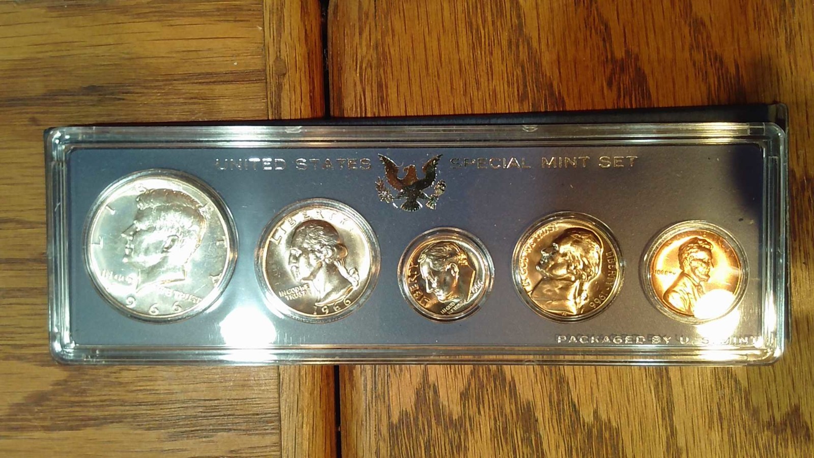 1966 US Special Mint Set SMS 5 Coins with 40% Silver Kennedy Half Dollar and Box