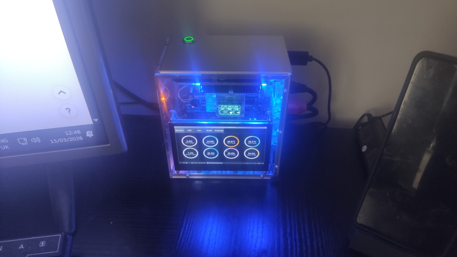 Raspberry Pi 5 8GB - 120GB Nvme SSD - 4.3" Screen NAS - Crypto Node - Emulation