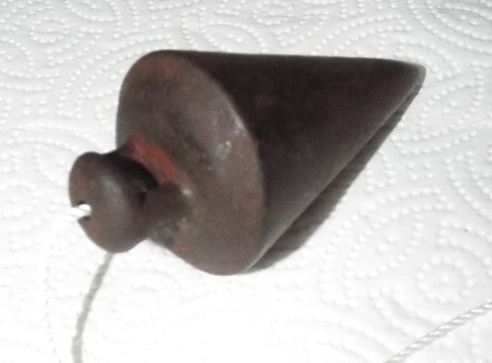 UNMARKED ANTIQUE PLUMB BOB WITH NEW LINE READ!!!