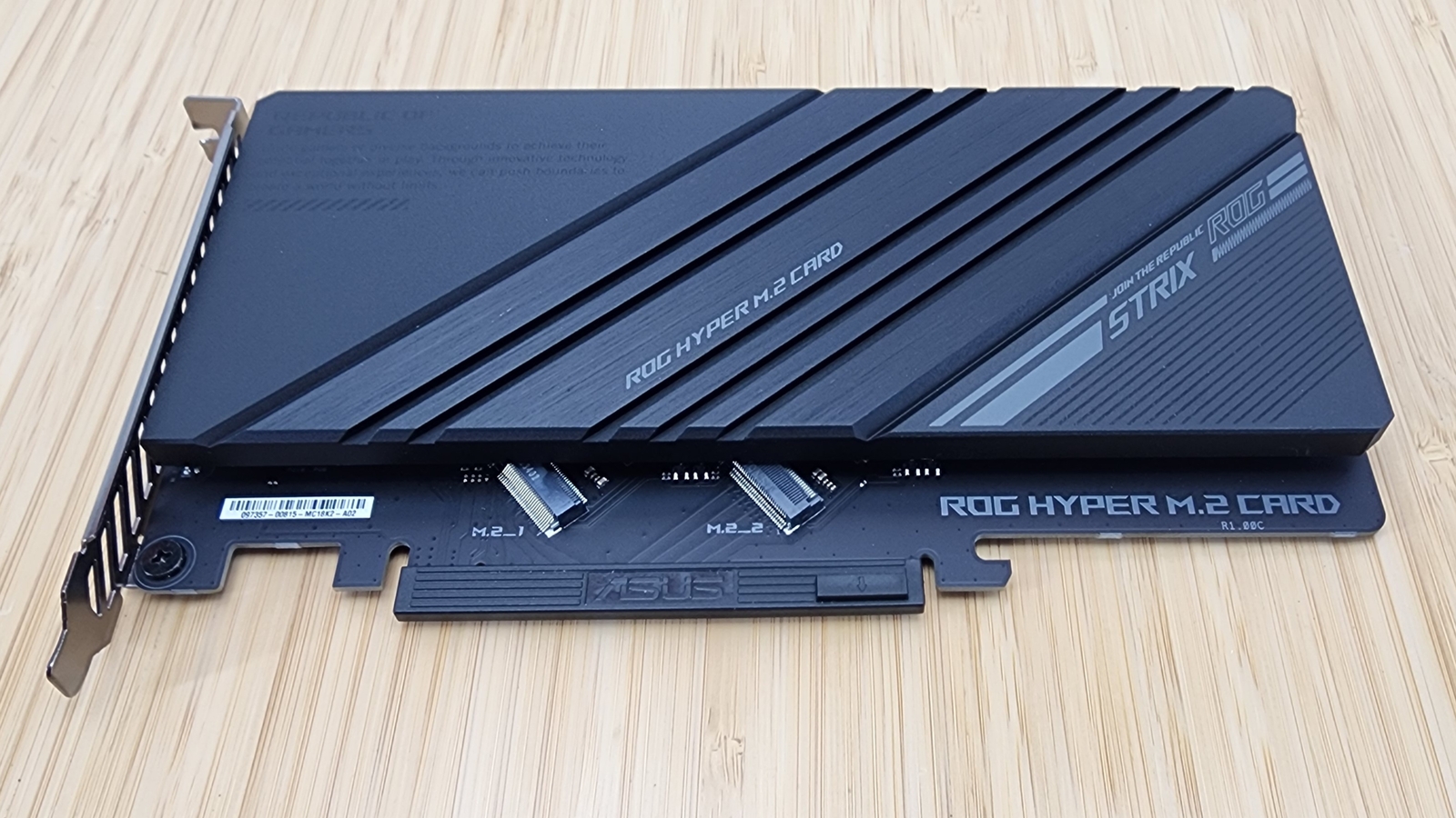 ASUS ROG HYPER M.2 CARD PCIE NVME M.2 EXPANSION CARD
