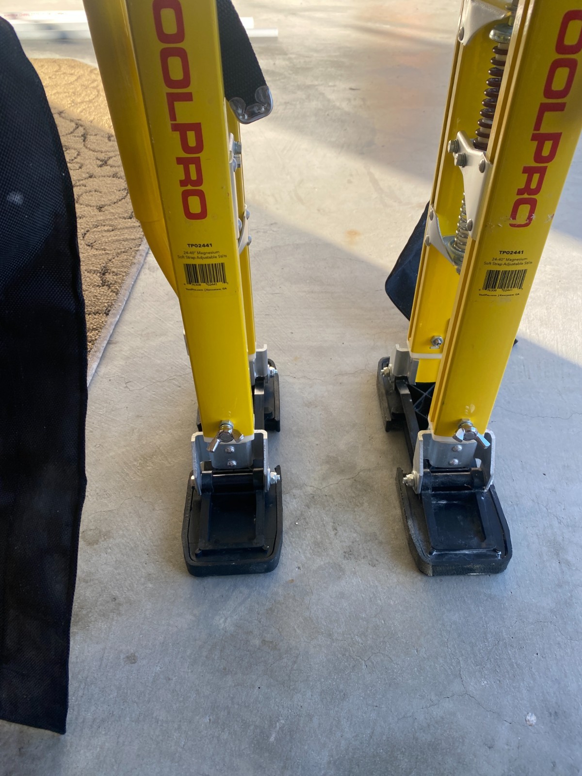 Pair Toolpro TP02440 24-40" Magnesium Drywall Painting Stilts