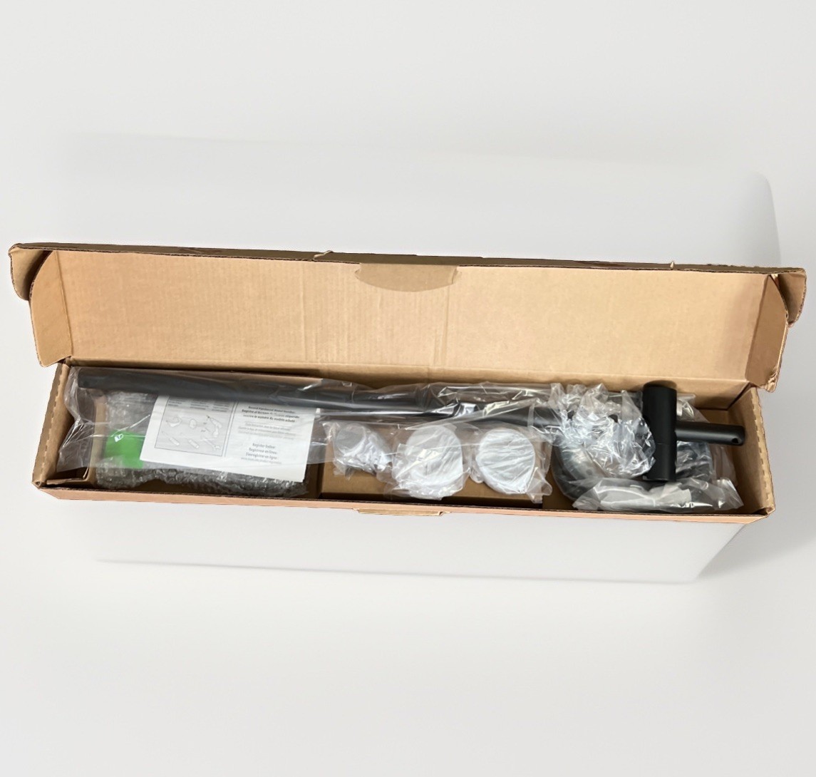 Moen 3669EPBL Eco-Performance Handheld Shower 4-Spray Pattern- Matte Black, New