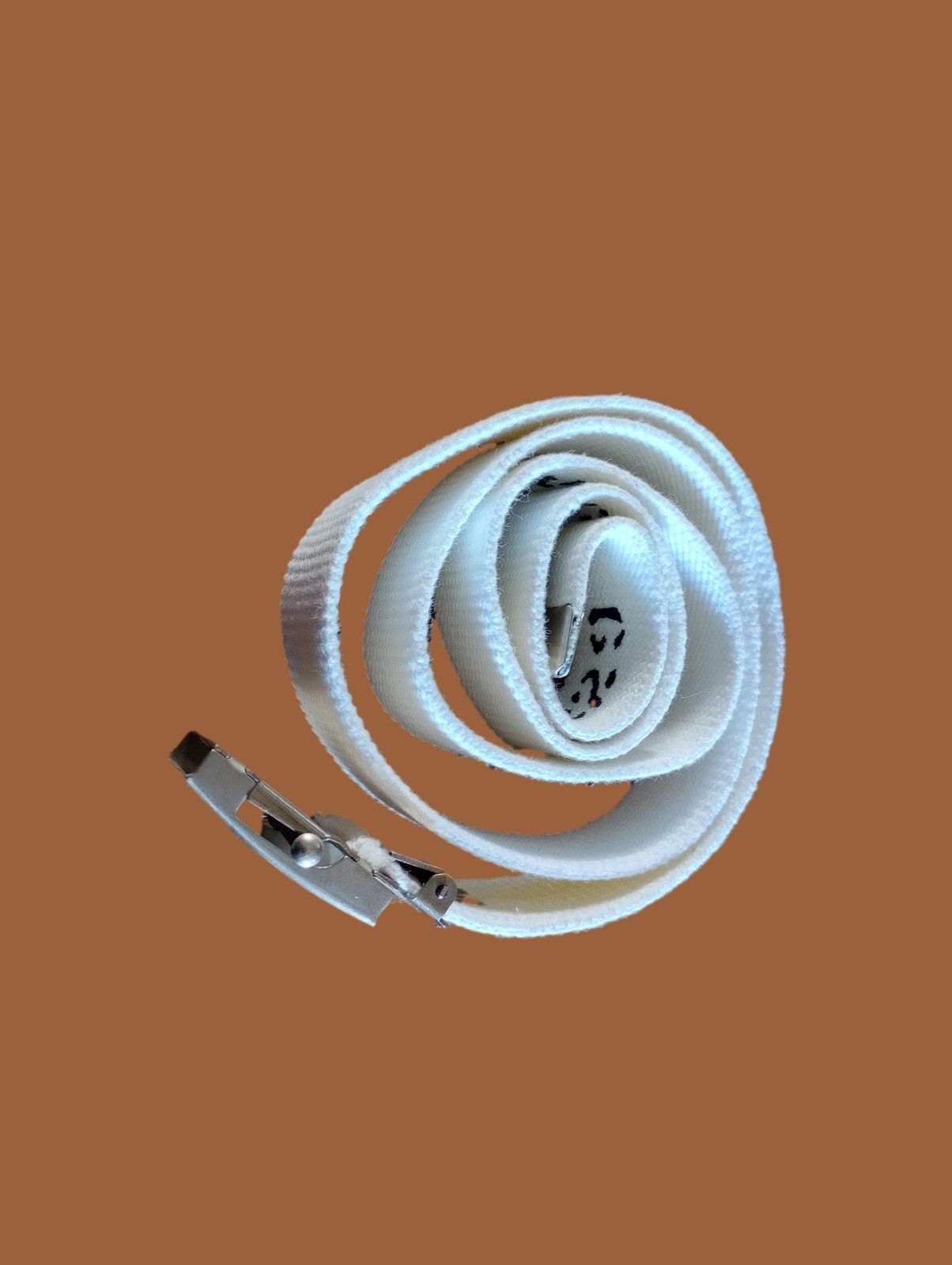 VINTAGE U.S MILITARY NAVY ISSUE WHITE WEB BELT WITH NICKLE PLATED BRASS BUCKLE