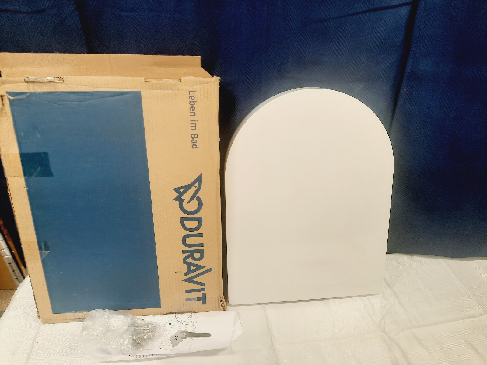 Duravit 0020290000 DuraStyle Elongated Closed-Front Toilet Seat ~ White ~ NEW