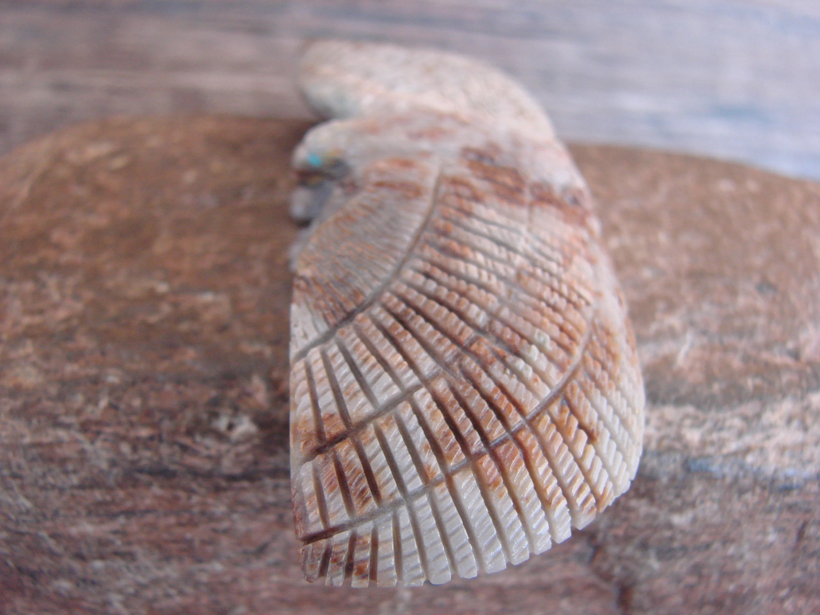 Native American Zuni Hand Carved Eagle Fetish - Lowsayatee