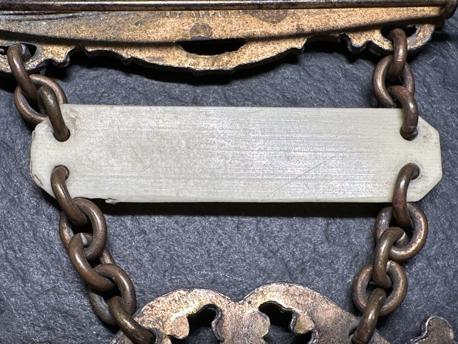 MYSTERY ANTIQUE CHAPEL ARK NO 155 MEMBER PIN BADGE - COLUMBIA PERSONIFIED H838