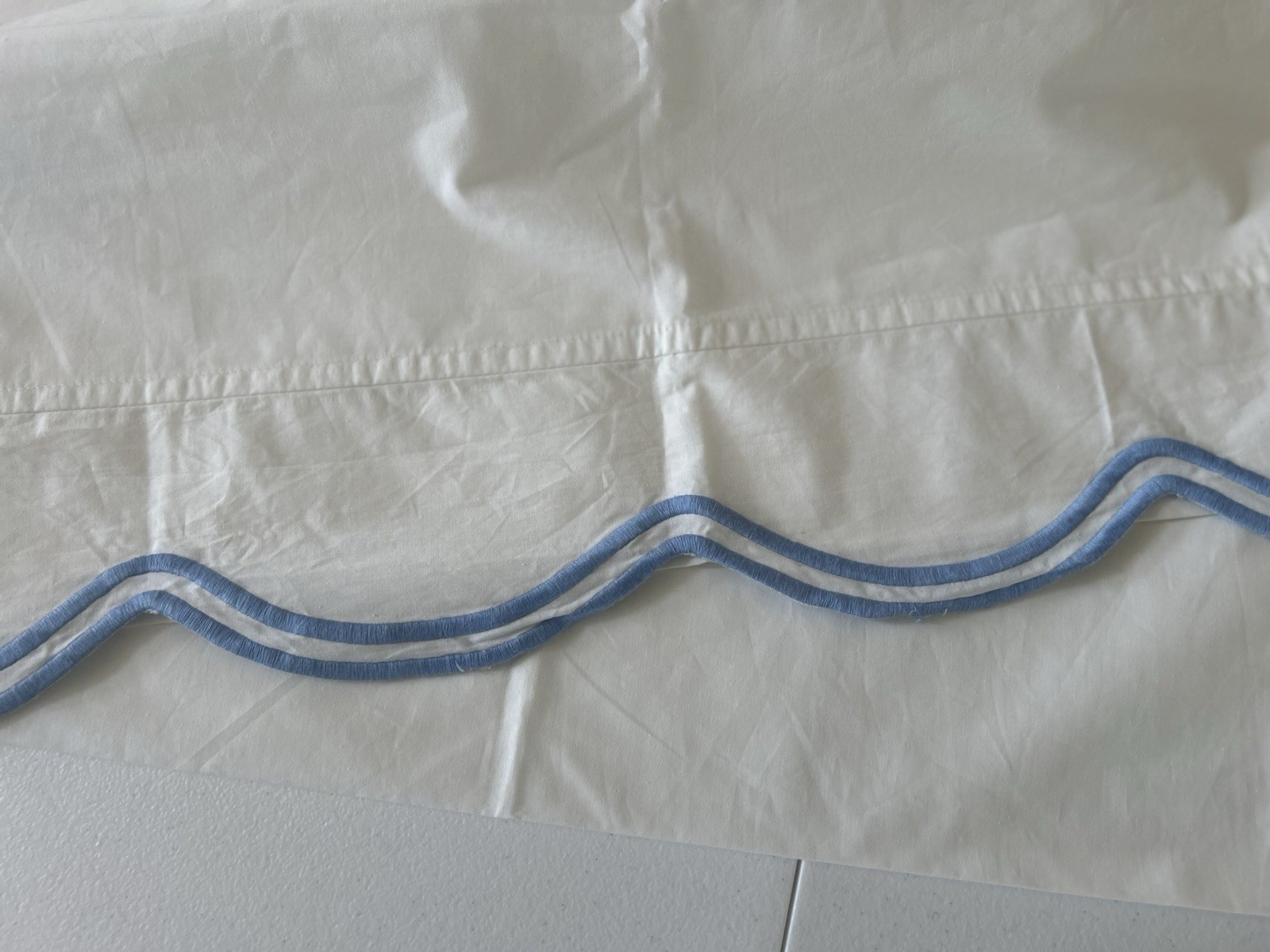 Pottery Barn Teen LoveShackFancy Embroidered Scallop XL TWIN / TWIN Sheet Set