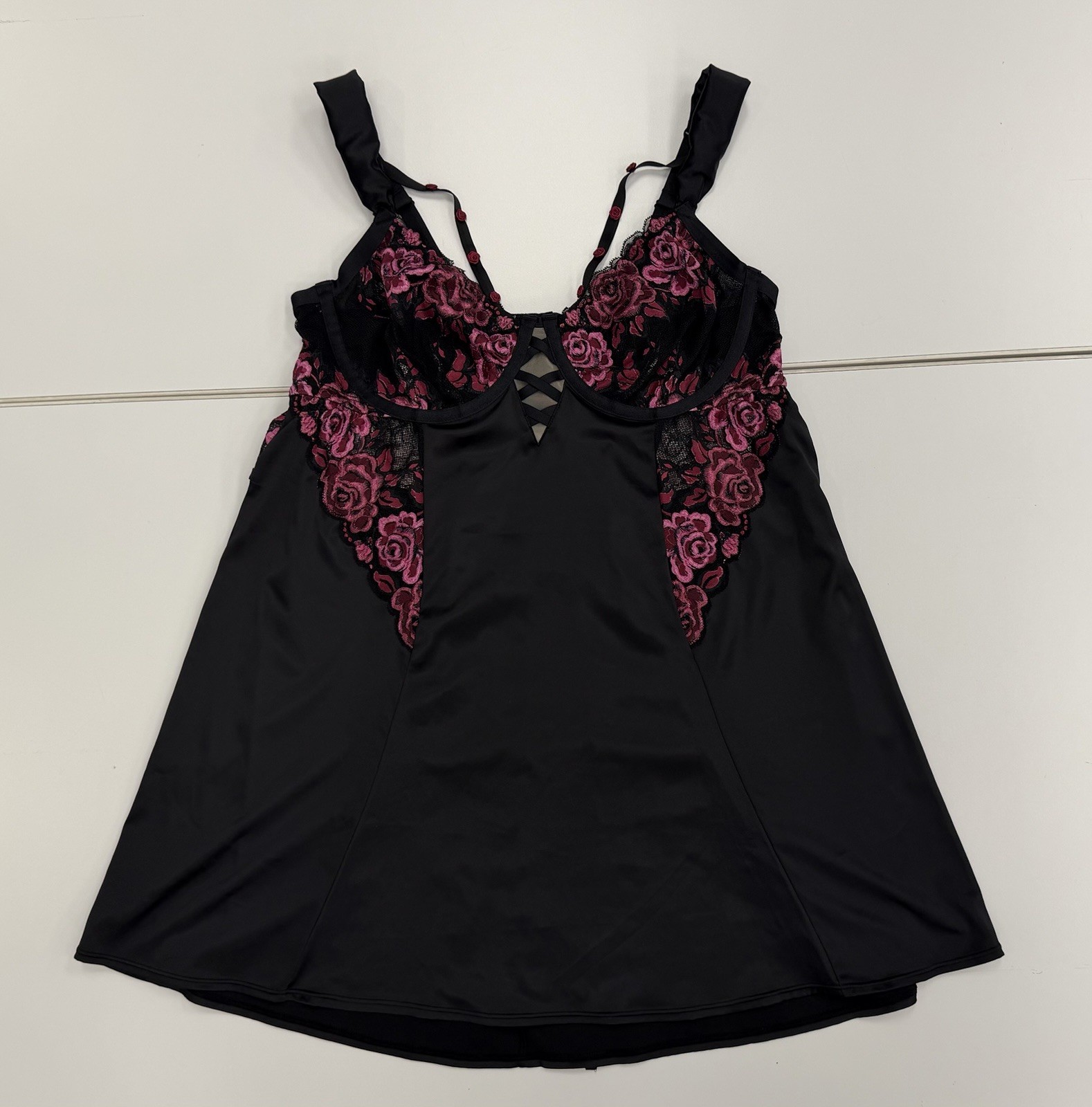 Torrid Underwire Slip Dress Rich Black Pink Roses Size 1XL NWOT